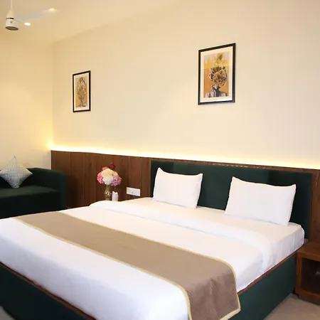 Pink Villa Boutique Hotel-3
